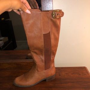 Brown boots
